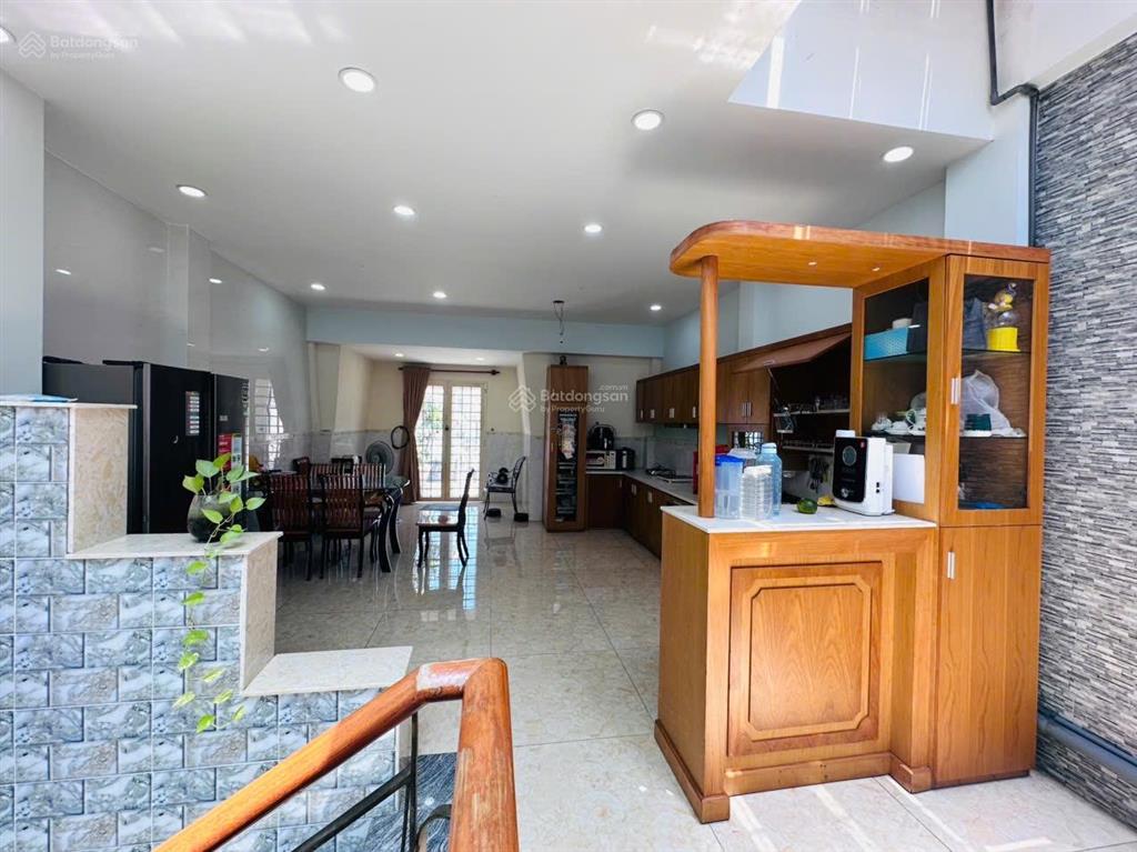 Bán nhanh căn nhà phố cityland center hill 5x20 1 trệt 4 lầu giá 20tỷ