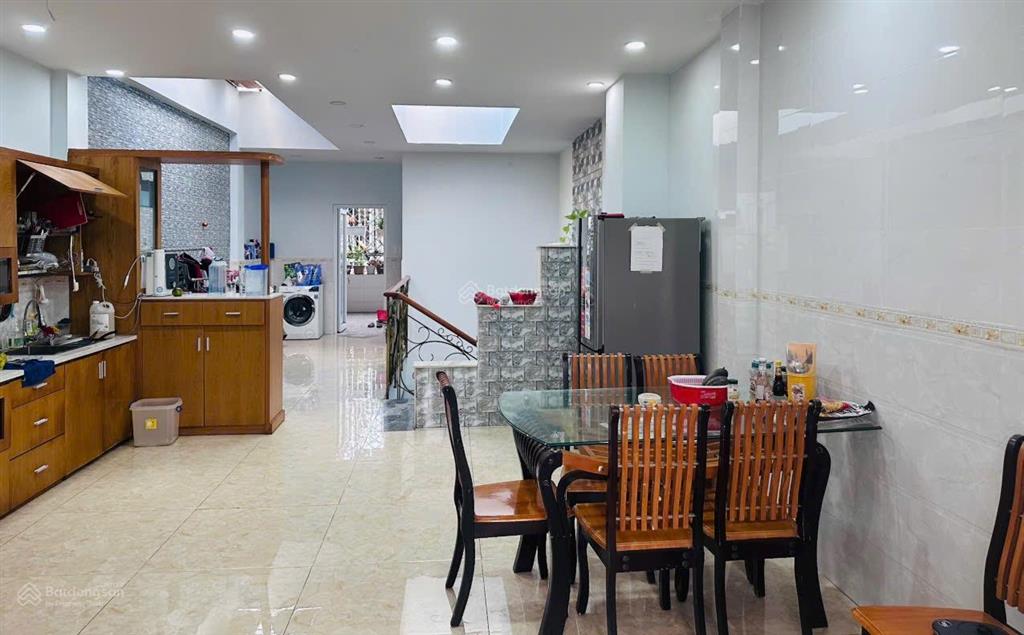 Bán nhanh căn nhà phố cityland center hill 5x20 1 trệt 4 lầu giá 20tỷ