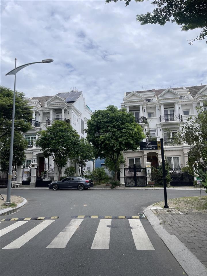 Giảm giá sâu bán nhanh căn nhà phố cityland garden hill 8x20m giá 45 tỷ