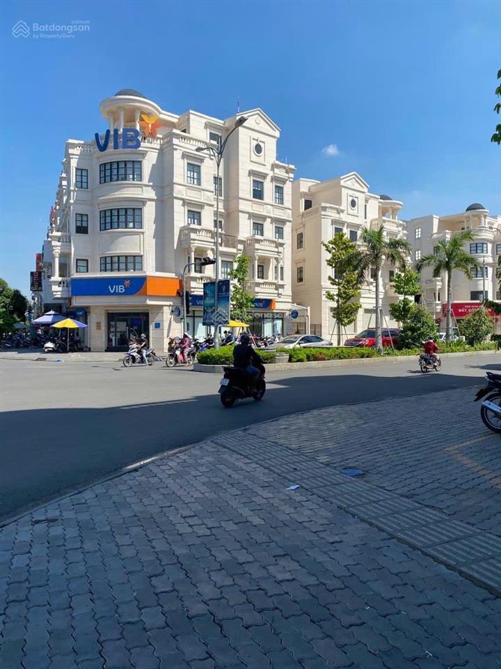 Nhà phố giá tốt nhất hiện tại 23,9tỷ hoàn thiện có thang máy 1 hầm 4 lầu 100m2