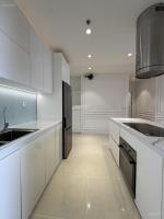 Bán cc view đẹp tại chung cư 312 lạc long quân, 3,2 tỷ, 70m2, 2pn, 1wc , e  0906 247 ***