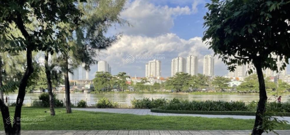 Chính chủ đi định cư nước ngoài cần thanh lý nhà mặt tiền đường lớn ở khu dân cư trung sơn