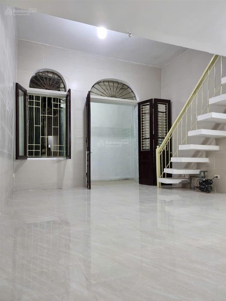 Cho thuê nguyên căn cầu đất, ngay gần hồ hoàn kiếm 2pn nhà mới full công năng vào ở ngay