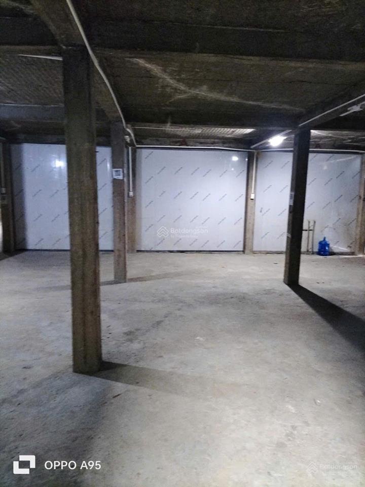 Chính chủ cho thuê kho 450m2, xe tải 10 tấn vào tận nơi long biên, hà nội, chỉ 22tr/tháng