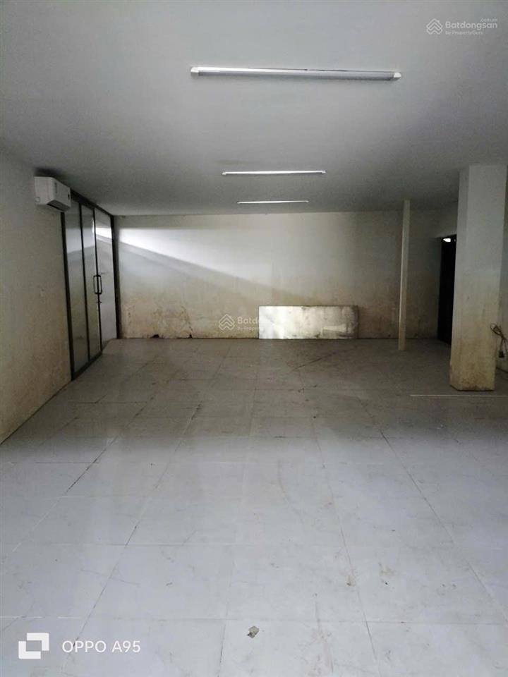Chính chủ cho thuê kho 450m2, xe tải 10 tấn vào tận nơi long biên, hà nội, chỉ 22tr/tháng