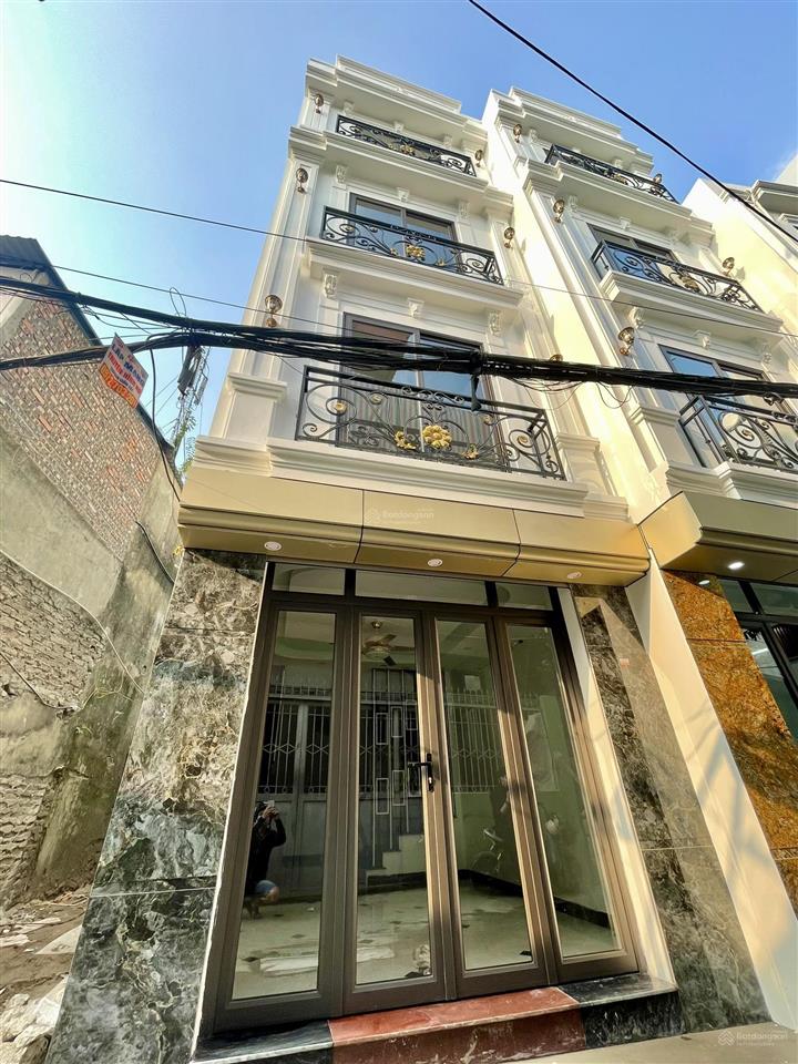 Nguyễn khoái nhà mới 3 thoáng ô tô tải đỗ cửa 30m2 *5 tầng * 3 ngủ 5,9