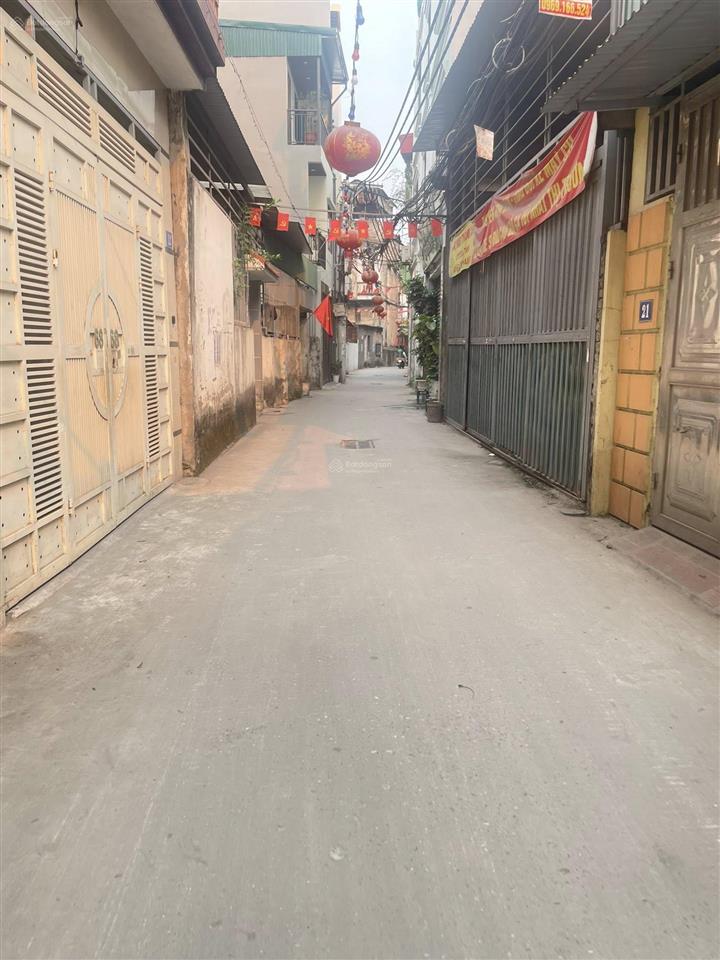 Bán mảnh đất siêu đẹp phố nam dư ô tô đỗ cửa 90m2 * mt 4,5m giá 13.2 tỷ