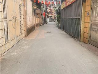 Bán mảnh đất siêu đẹp phố nam dư ô tô đỗ cửa 90m2 * mt 4,5m giá 13.2 tỷ