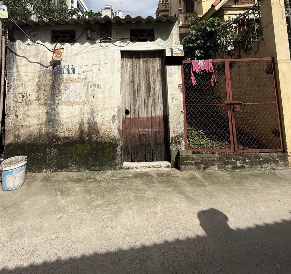 Bán mảnh đất siêu đẹp phố nam dư ô tô đỗ cửa 90m2 * mt 4,5m giá 13.2 tỷ