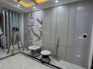 Nhà đẹp full nội thất phố nam dư lĩnh nam 30m3 *5 tầng * 3 ngủ giá 7,5 tỷ