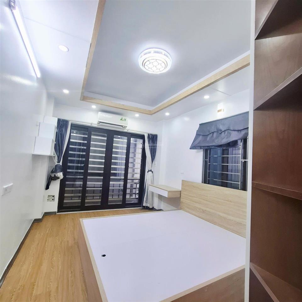 Nhà đẹp full nội thất phố thanh lân ngõ rộng gần ô tô 30m2 *5 tầng * 3 ngủ giá 6,3 tỷ