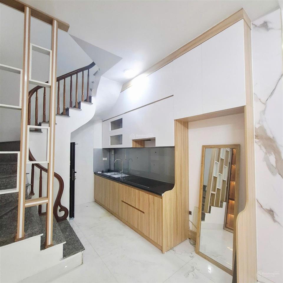 Nhà đẹp full nội thất phố thanh lân ngõ rộng gần ô tô 30m2 *5 tầng * 3 ngủ giá 6,3 tỷ