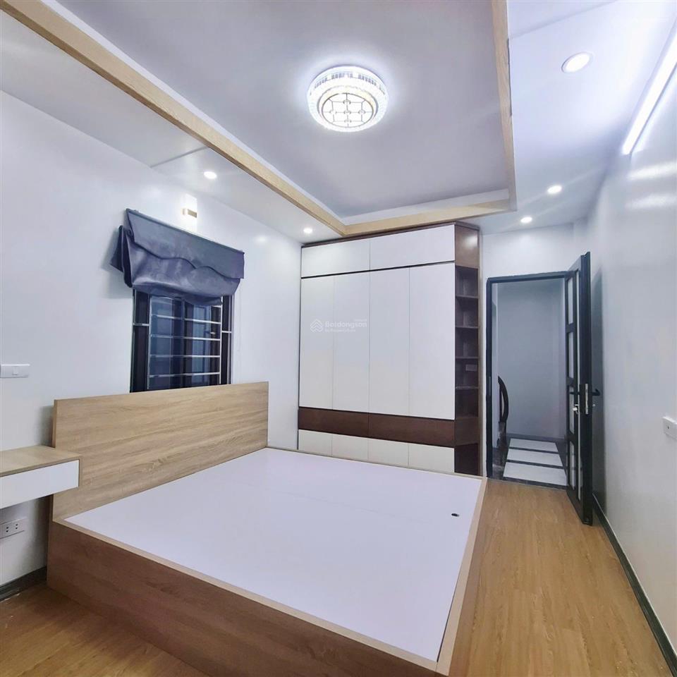 Nhà đẹp full nội thất phố thanh lân ngõ rộng gần ô tô 30m2 *5 tầng * 3 ngủ giá 6,3 tỷ