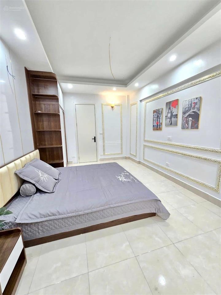 Bán nhà tân khai  vĩnh hưng full nội thất 30m2 * 5 tầng * 3 ngủ giá 6,8 tỷ