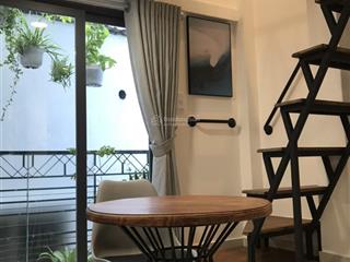 Phòng nhiều cửa sổ sáng đẹp sạch mới giảm 1000k tháng 8 thẩm mỹ khu an ninh văn phòng cao cấp