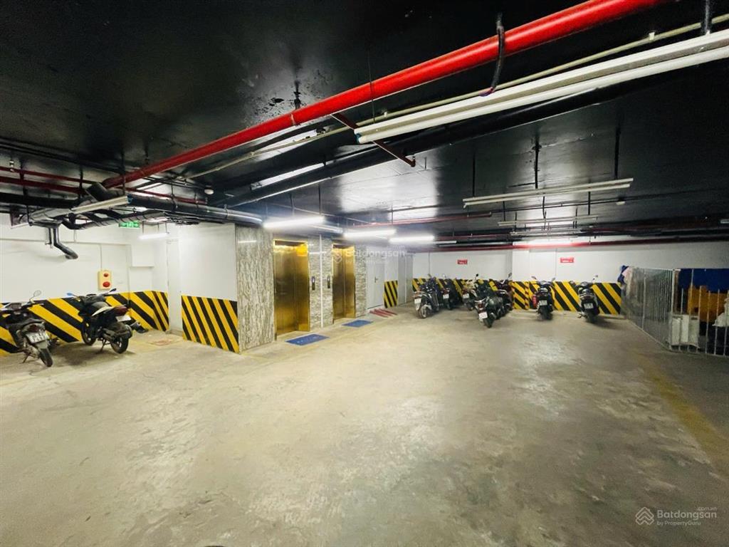 Chính chủ cần bán tòa vp lạc long quân sát hồ tây 288m2 mt 16m 8 tầng doanh thu 2 tỷ, 2 mặt thoáng