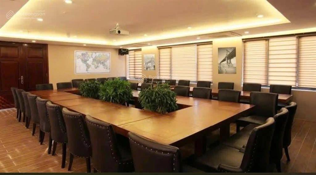 Siêu phẩm khách sạn 4 sao trần thái tông 160m2  dòng tiền 1 tỷ/tháng  lô góc 25m mặt tiền