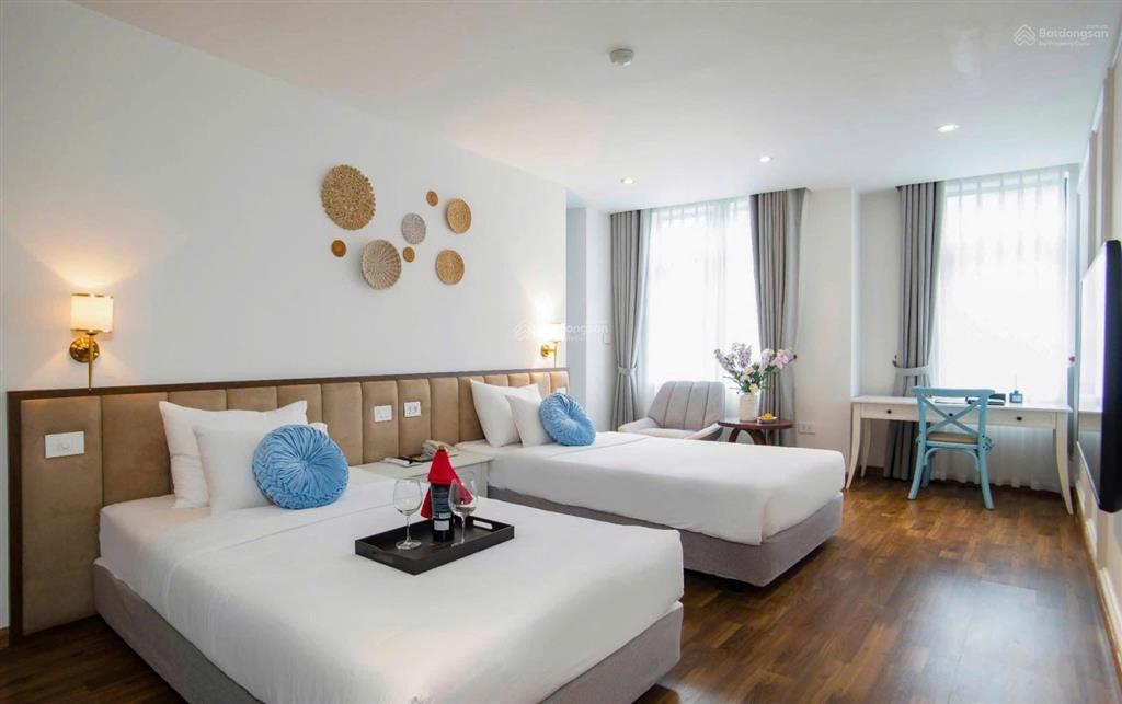 Siêu phẩm khách sạn 4 sao trần thái tông 160m2  dòng tiền 1 tỷ/tháng  lô góc 25m mặt tiền