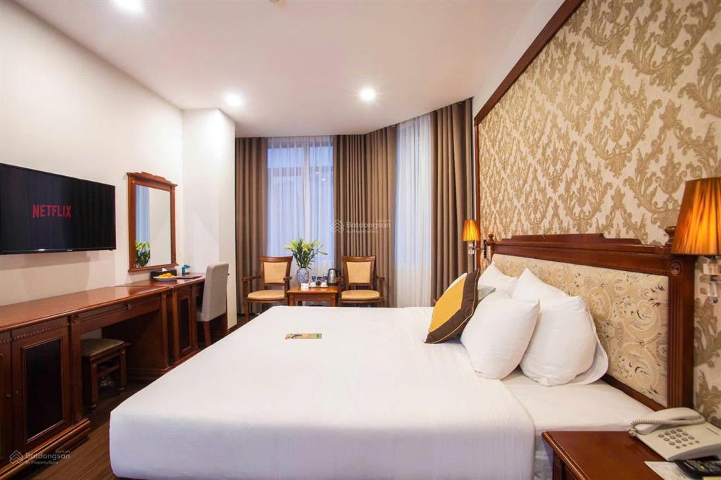 Siêu phẩm khách sạn 4 sao trần thái tông 160m2  dòng tiền 1 tỷ/tháng  lô góc 25m mặt tiền