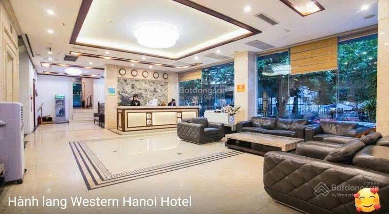Siêu phẩm khách sạn 4 sao trần thái tông 160m2  dòng tiền 1 tỷ/tháng  lô góc 25m mặt tiền