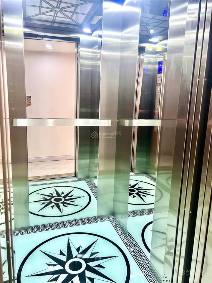 Chính chủ bán nhà hoàng hoa thám 5 tầng 36m2 thang máy. cách mặt phố 20 mét, ngõ cực thoáng