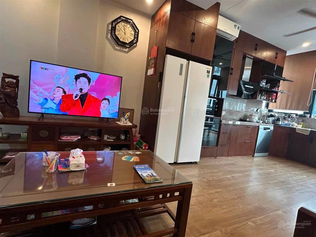 Bán nhà võ chí công, lạc long quân, ngõ ô tô tránh, vỉa hè 2 bên, kinh doanh đỉnh, 38m2 x 7 tầng