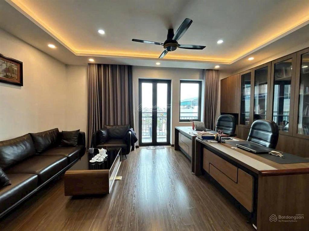 Bán tòa nhà mặt phố 55m2 hoàng cầu, 9 tầng thang máy, vỉa hè rộng, kinh doanh đỉnh