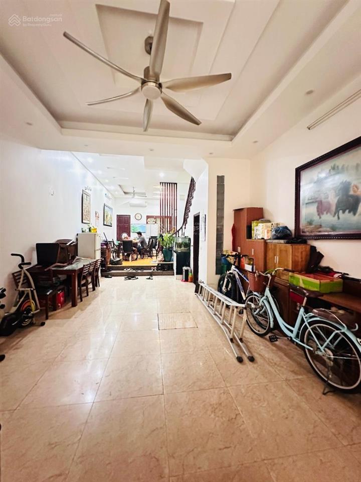 Phân lô quân đội lê trọng tấn 2 mặt ngõ ô tô gara ô tô nội thất gỗ lim cao cấp dt 70m