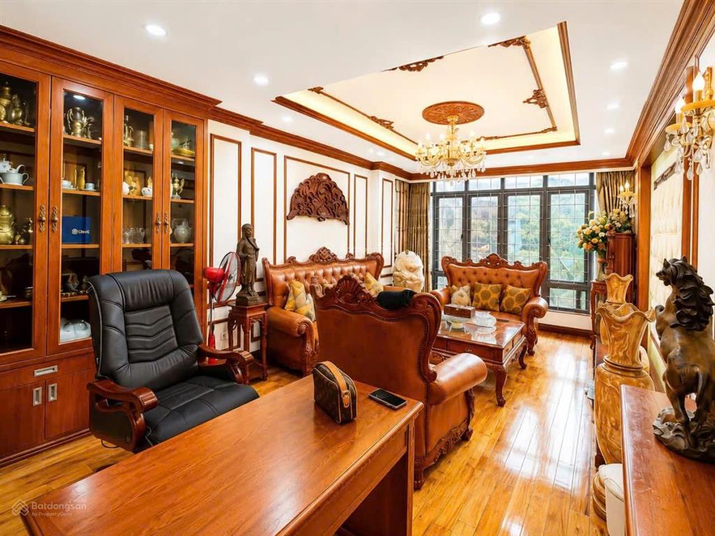 Chính chủ bán gấp nhà mặt phố sơn tây ba đình 41m² 6 tầng, mặt tiền 4.2m, vỉa hè rộng kinh doanh