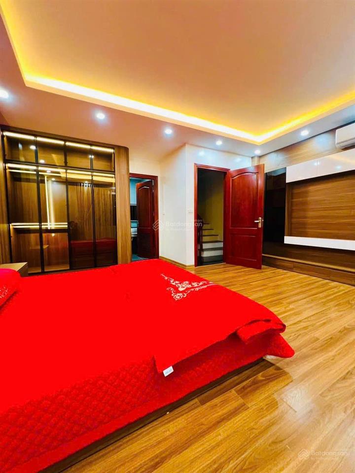Phố phan kế bính 43m2 5 tầng, mt 5.3m lô góc 3 thoáng, nhà mới full nội thất 10m ra phố ô tô tránh
