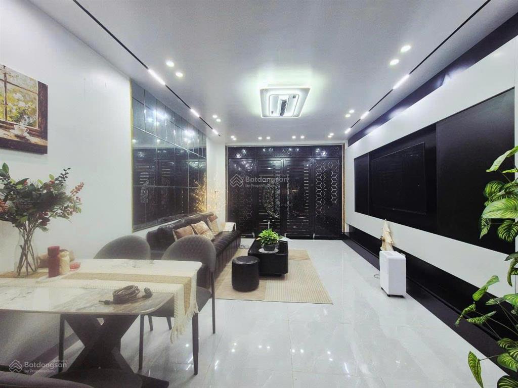 Bán nhà đào tấn 60m2 6 tầng, mt 5,7m lô góc ô tô tránh, thang máy gara sát lotte center ba đình