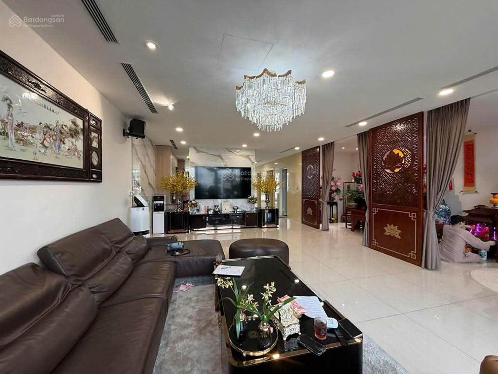 Mặt phố 9 tầng 147m² xã đàn, đống đa có thang máy, 2 mặt tiền, vỉa hè rộng, kinh doanh đỉnh