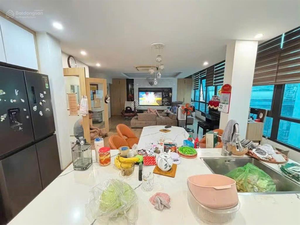 Bán nhà kim mã 104 m², 7 tầng thang máy, lô góc, mặt tiền 8 m, ô tô vào nhà