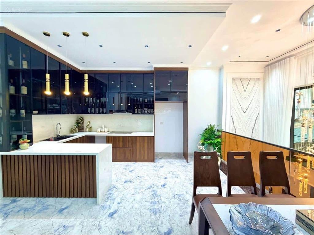 Bán nhà la thành, đống đa 58m, 6 tầng thang máy, nội thất sang trọng
