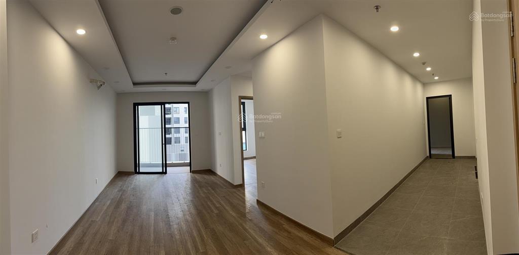 Bán căn 83m2 2ngủ giá 75tr/m2 view bể bơi thoáng mát the wisteria nhổn