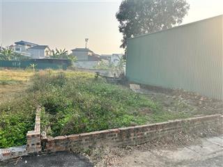 Cần bán lô đất 264m2 đẹp, gần chợ, cạnh ao chung, đường xe tải đi vòng quanh, nhìn ra cánh đồng.