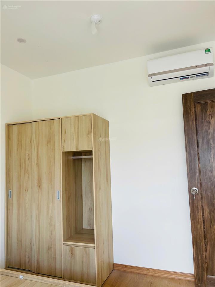 Hàng vip  tòa ct10 căn hộ 2 phòng ngủ view và thành phố biển tầng cao, bao gồm nội thất cơ bản