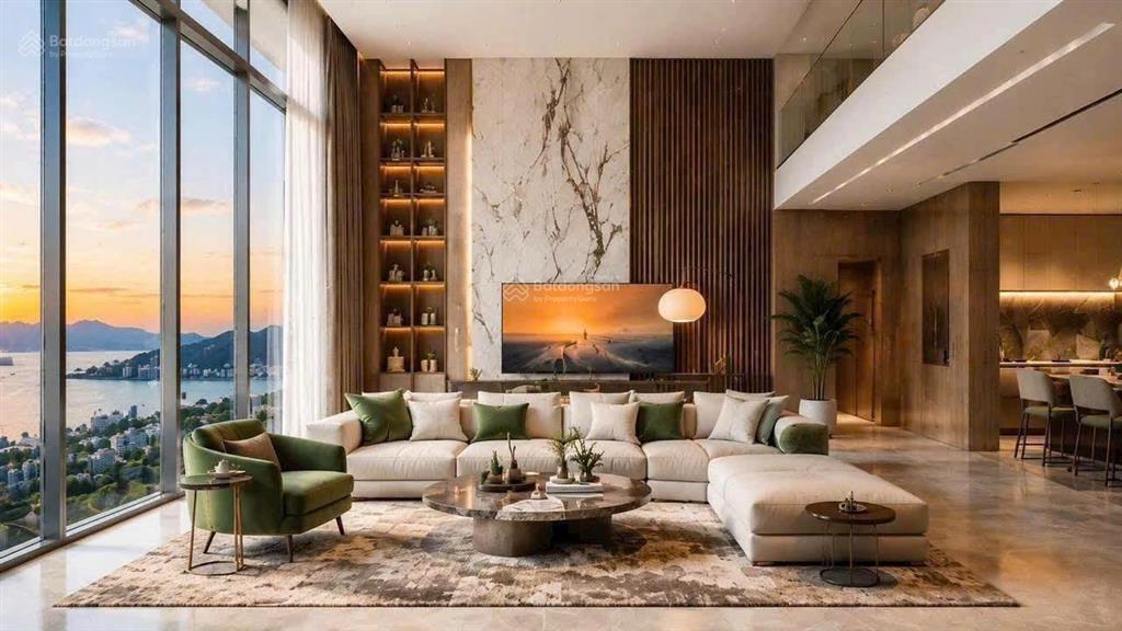 Căn thông tầng  thiết kế penthouse có mức giá tốt chỉ 3.8 tỷ view chéo sông hàn