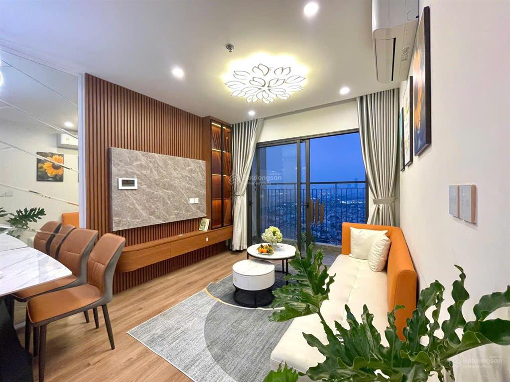 Chính chủ gửi bán căn 1n+ diện tích 50m2 khu tonkin tầng trung nội thất cơ bản. 0976 912 ***