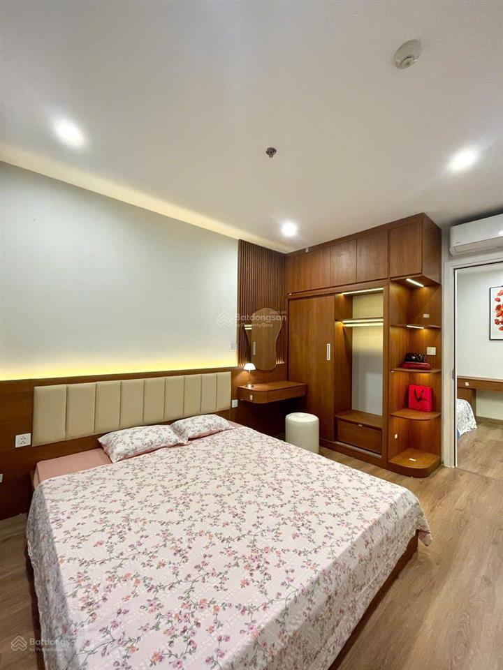 Chính chủ gửi bán căn 1n+ diện tích 50m2 khu tonkin tầng trung nội thất cơ bản. 0976 912 ***