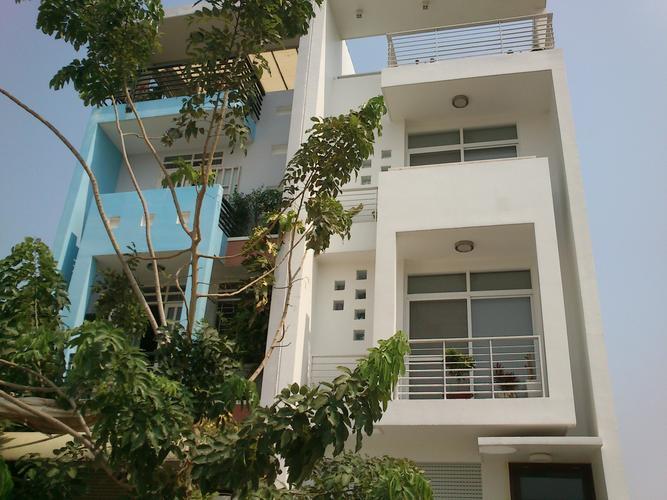 Nhà mặt phố đẹp cho thuê tại sadeco phước kiển, 21 triệu, 369 m2
