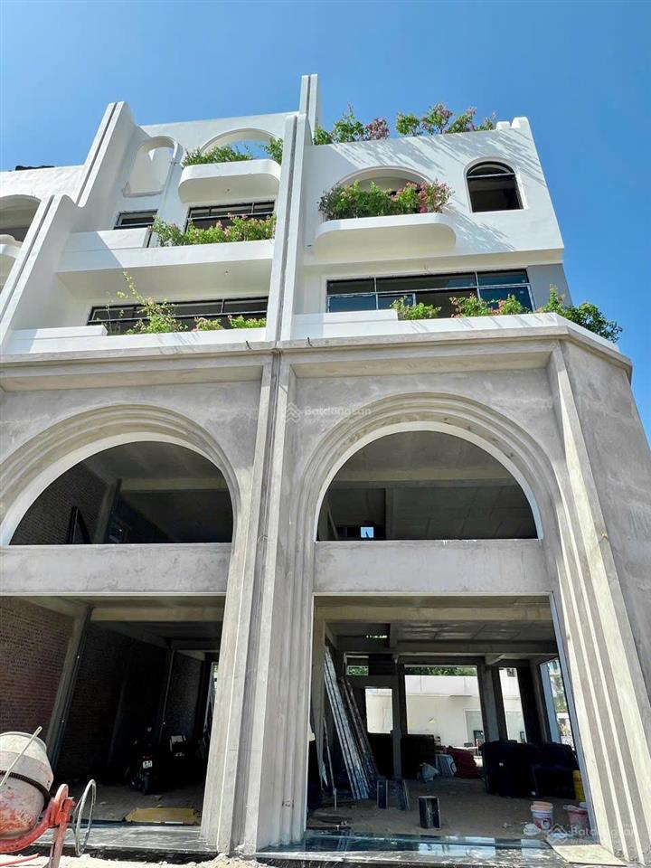 Bán bt 4.5 tầng tại số 17 đông phương, 120m2, 15,9 tỷ, chính chủ hot!