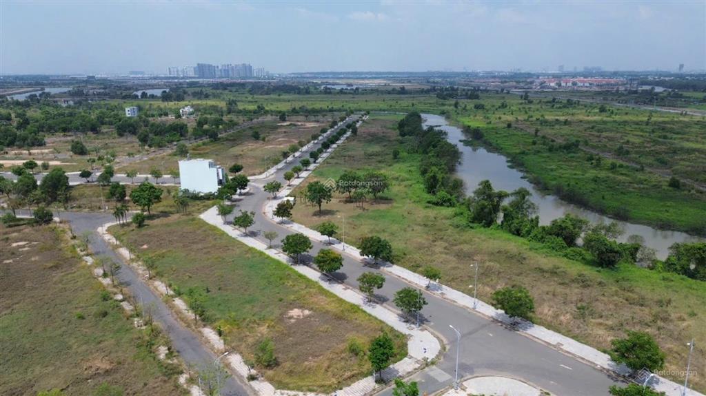 Ngân hàng thanh lý lô đất biệt thự view sân golf biên hòa new city