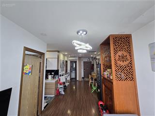 Chính chủ bán căn hộ eco green city 2pn 67m tầng trung full nội thất