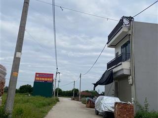 Bán đất đấu giá, 85m2, tân phú  quốc oai, đẹp nhất xã, giá chỉ 5 tỷ. kinh doanh mọi mặt hàng,