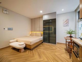 Cho thuê căn hộ siêu phẩm full nội thất mới 100% ngay tại đường lý chính thắng q3 xem là mê