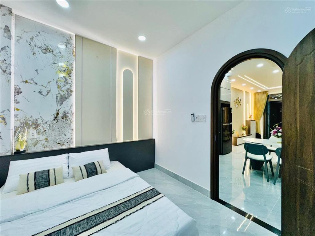 Hẻm xe hơi 1 sẹc phạm văn chiêu ô tô vào nhà mới full nội thất ở ngay 3pn chỉ 5.98 tỷ