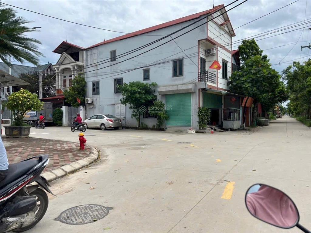 Đất đấu giá đông laiquang tiến sóc sơn dt180m mặt tiền rộng giá rẻ nhất để bạn quan tâm .