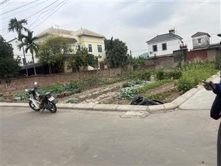 Lô góc đẹp mặt tiền rộng thoáng sáng giá tốt .kinh doanh quá oki108m fullđông laiquang tiến.