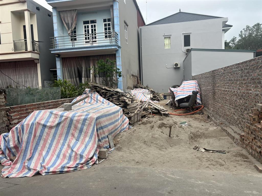 100m2 full, sổ đẹp, đất vuông vắn, chủ muốn bán nhanh. thôn đông  phù lỗ  sóc sơn